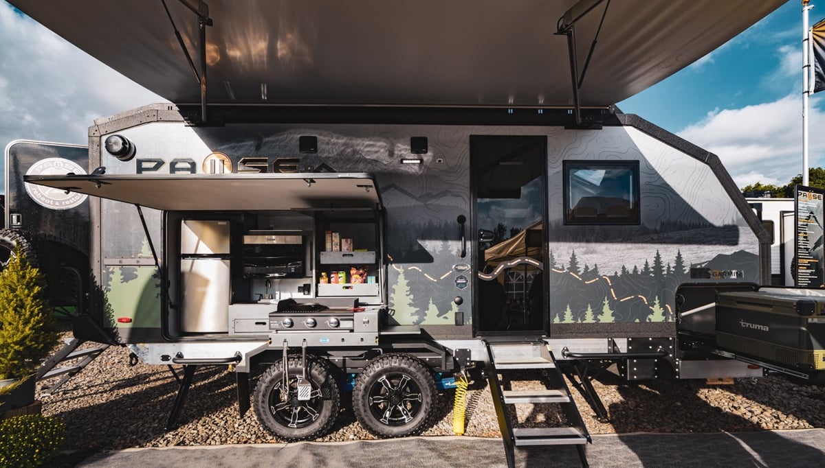 Pause 20.3 Exterior