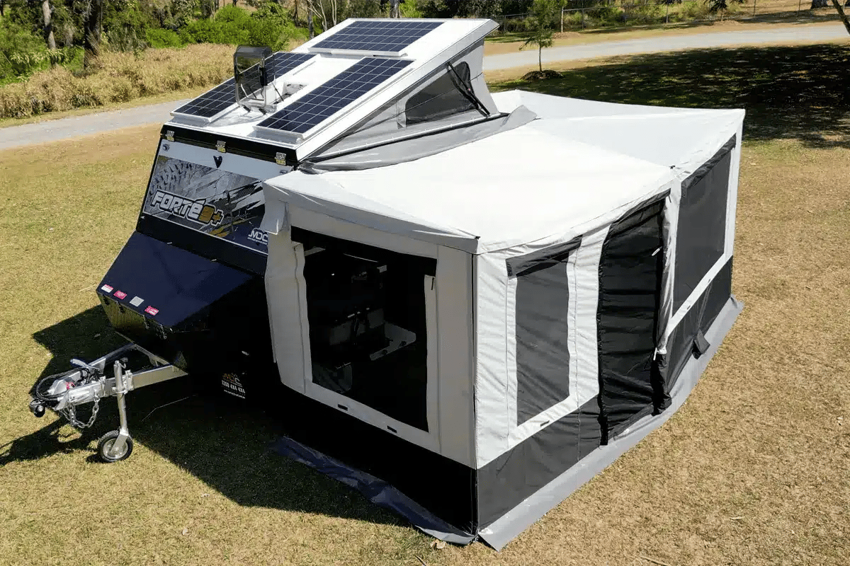 Forte 9+ Awning Room