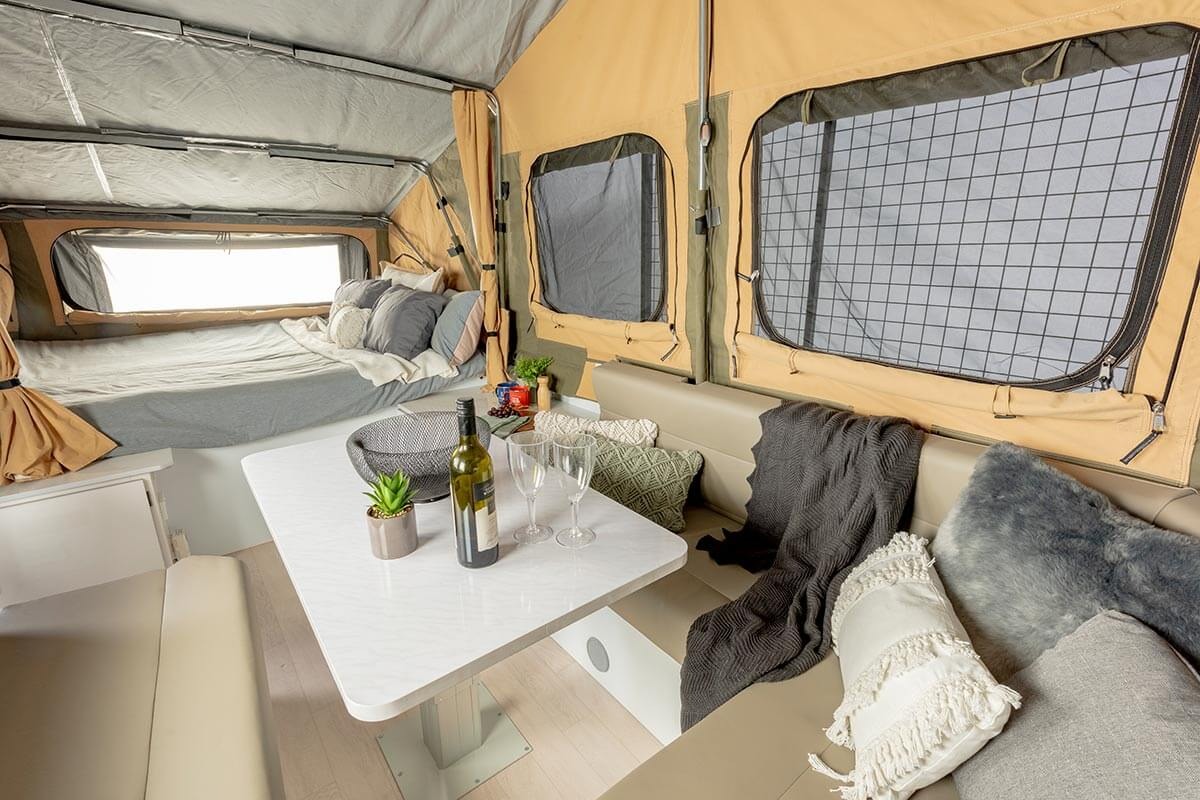 MDC-Robson-XTT-Offroad-Camper-In (2)