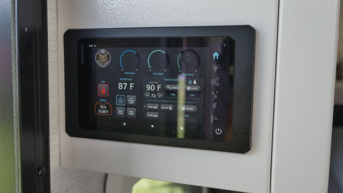 Pause 21.4 Garmin Controls