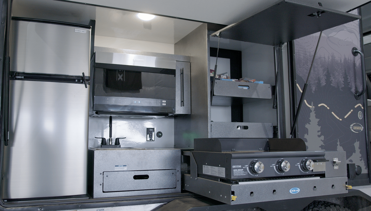 Pause 20.2 Ext Kitchen
